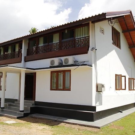 Acquabey Surf Villa Matara Dış mekan fotoğraf