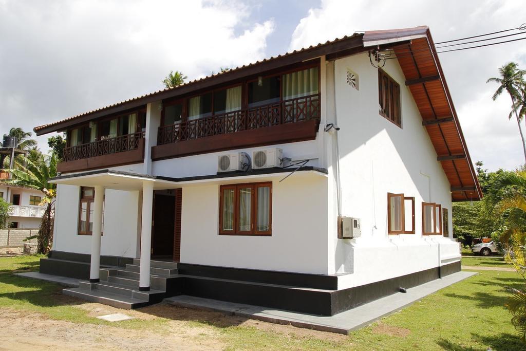 Acquabey Surf Villa Matara Dış mekan fotoğraf