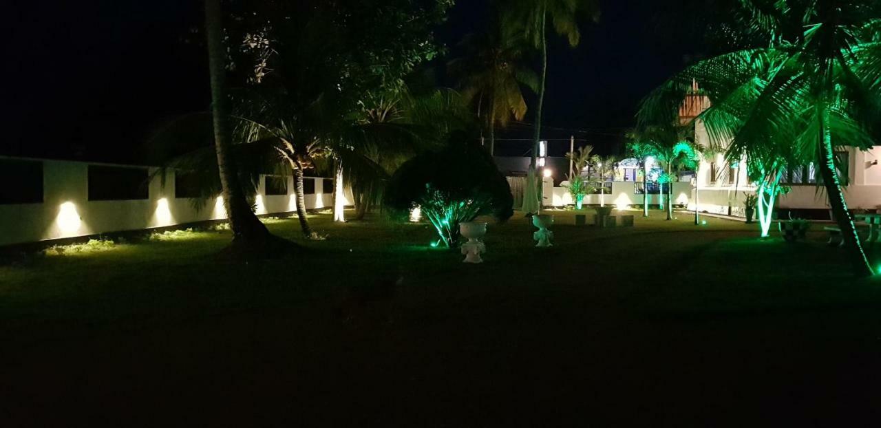 Acquabey Surf Villa Matara Dış mekan fotoğraf